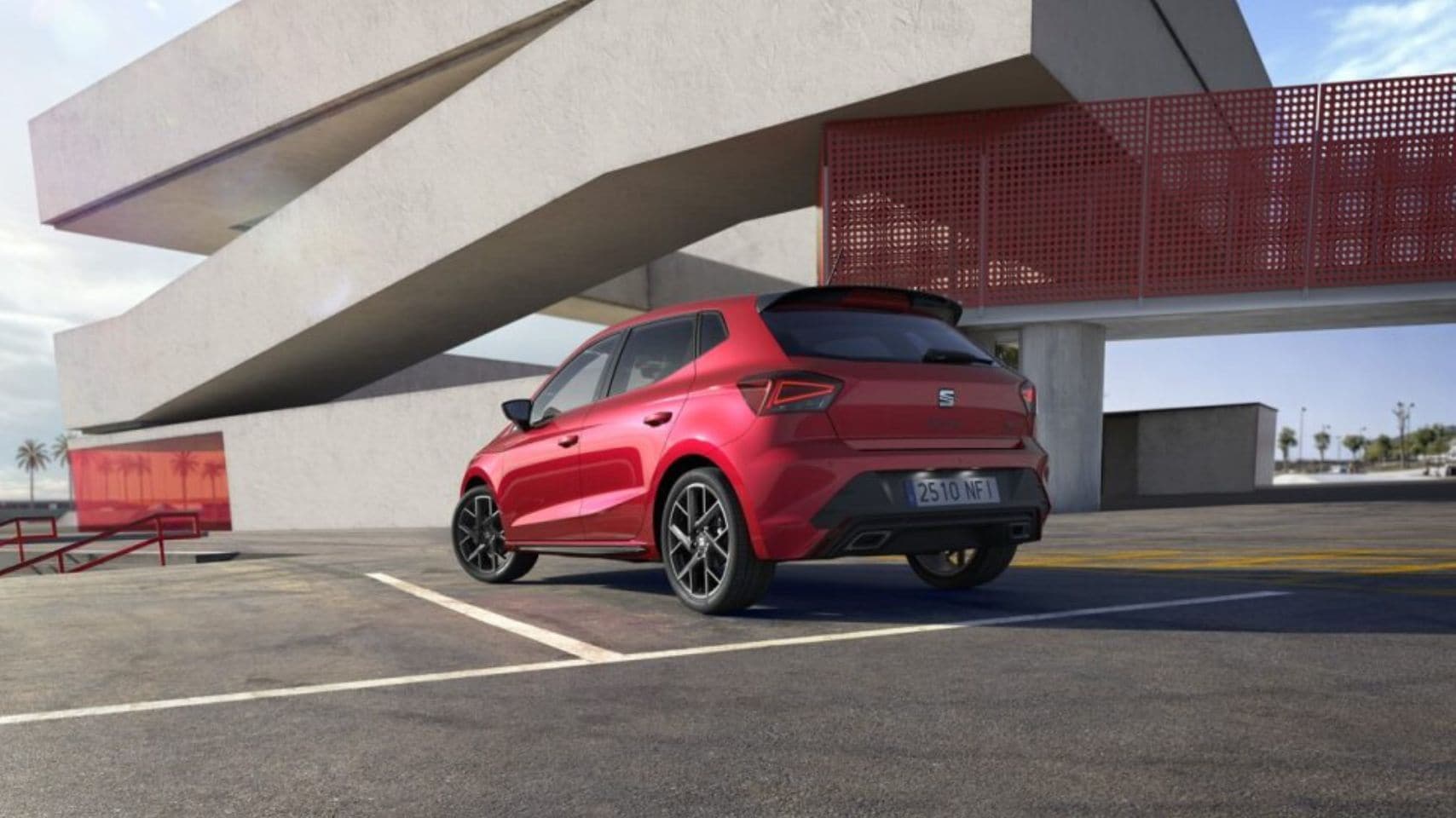 Nouvelle Ibiza sur une position de stationnement vue arrière