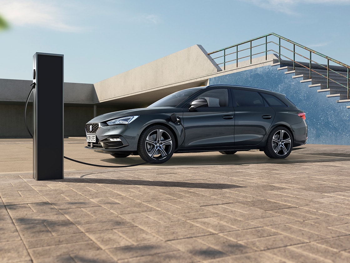 SEAT Leon Sportstourer beim Laden