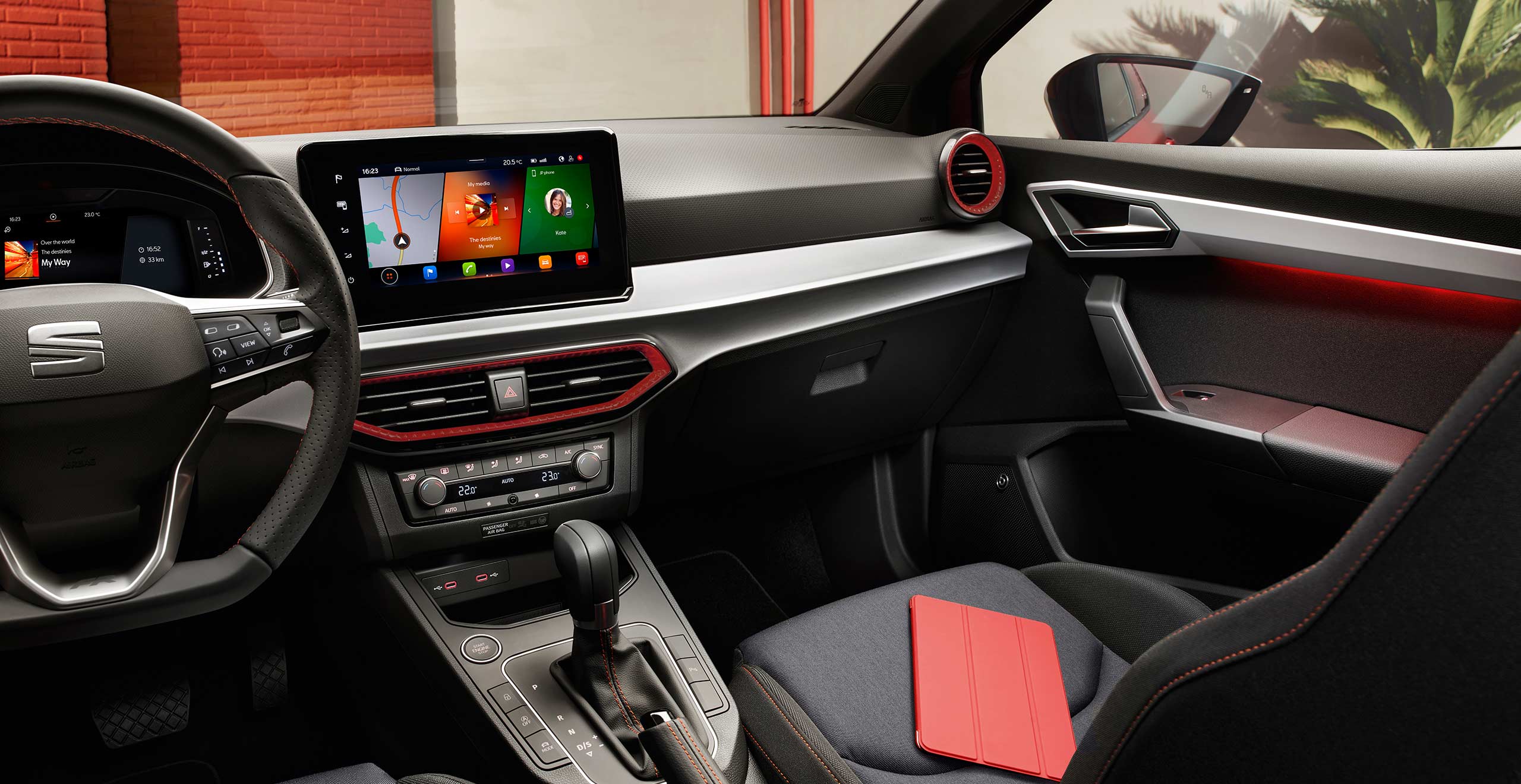 SEAT Ibiza Innenansicht mit Lenkrad und Armaturenbrett