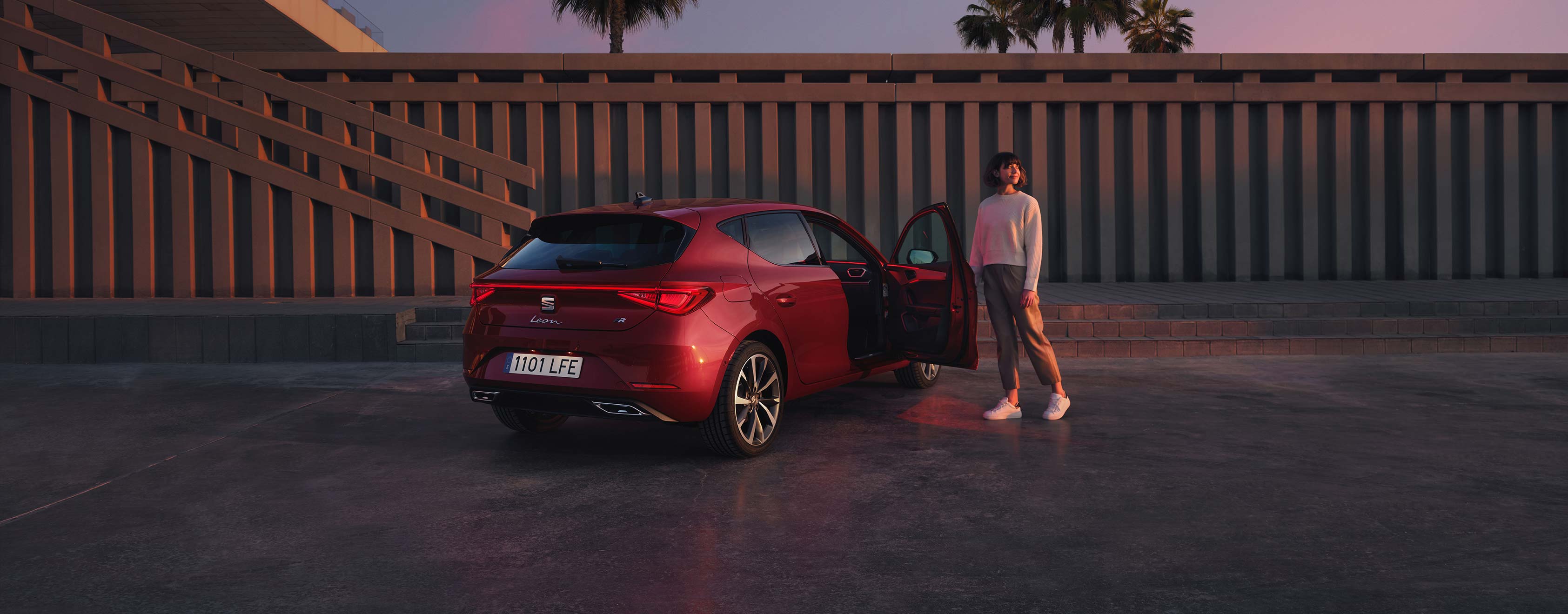 New SEAT Leon rear view