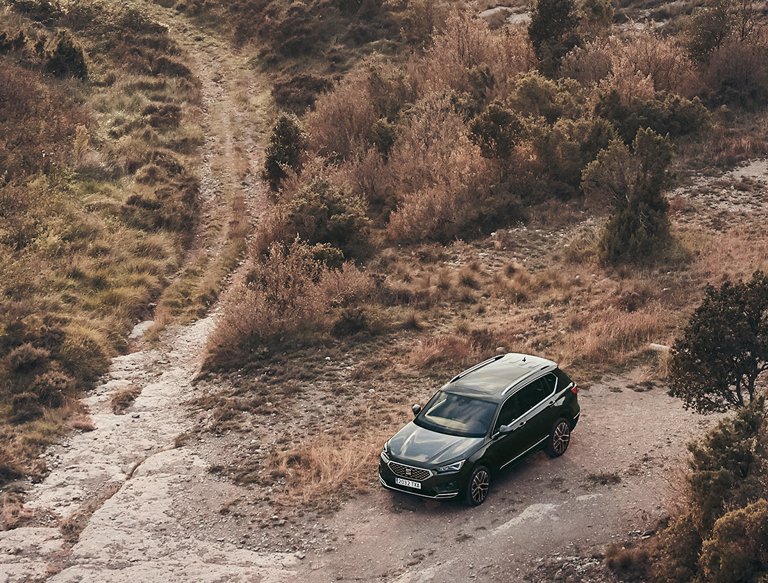 SEAT Tarraco Dark Camouflage colour in the mountains  