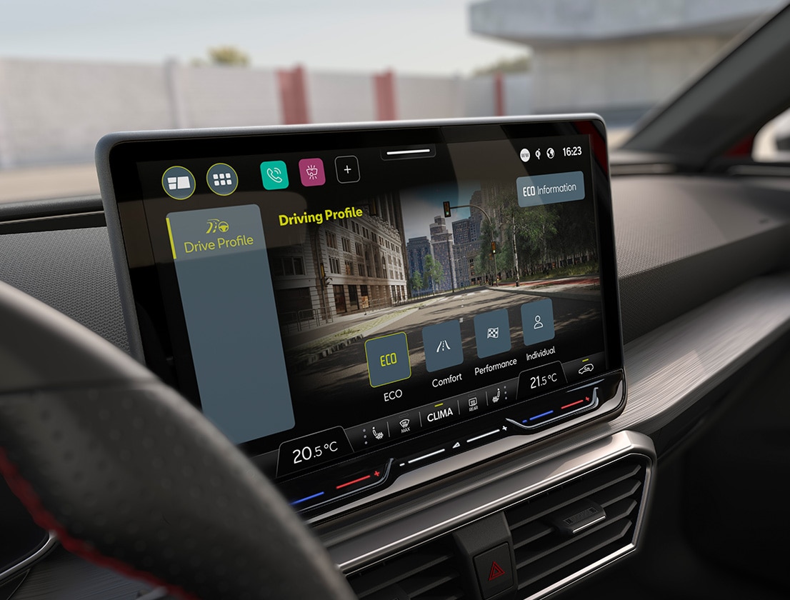 lo schermo del sistema di infotainment della seat leon include il drive profile